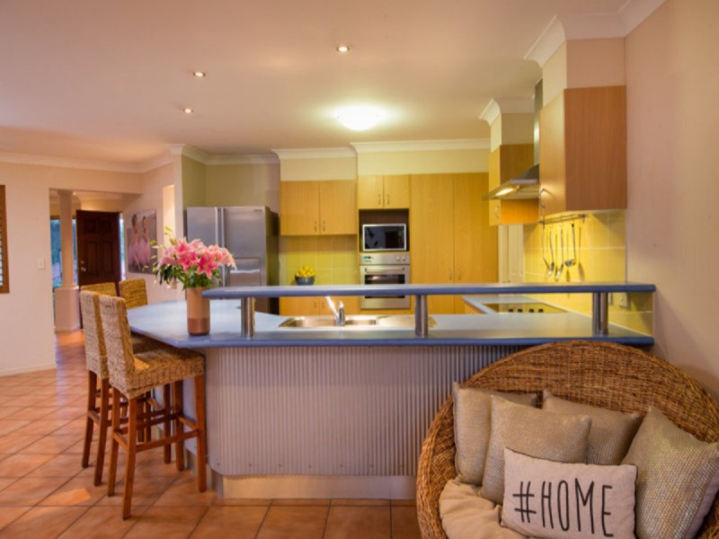 9 Apple Blossom Place, Eight Mile Plains QLD 4113