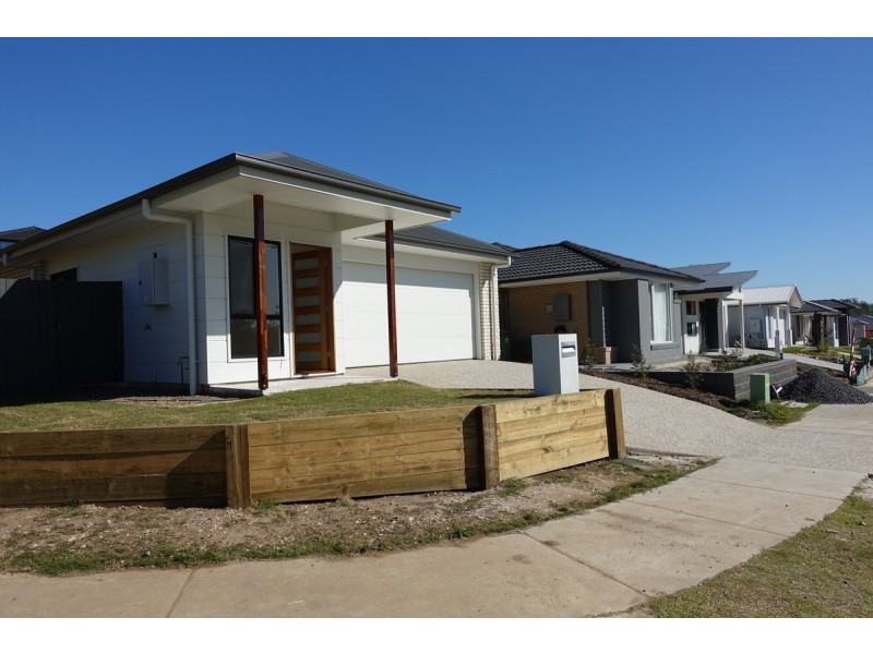 39 Kourounis Street, Logan Reserve QLD 4133