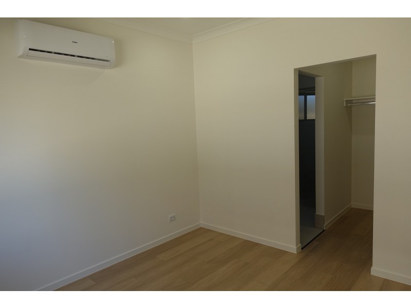 39 Kourounis Street, Logan Reserve QLD 4133