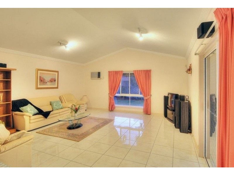 15 Hathaway Place, Sunnybank Hills QLD 4109