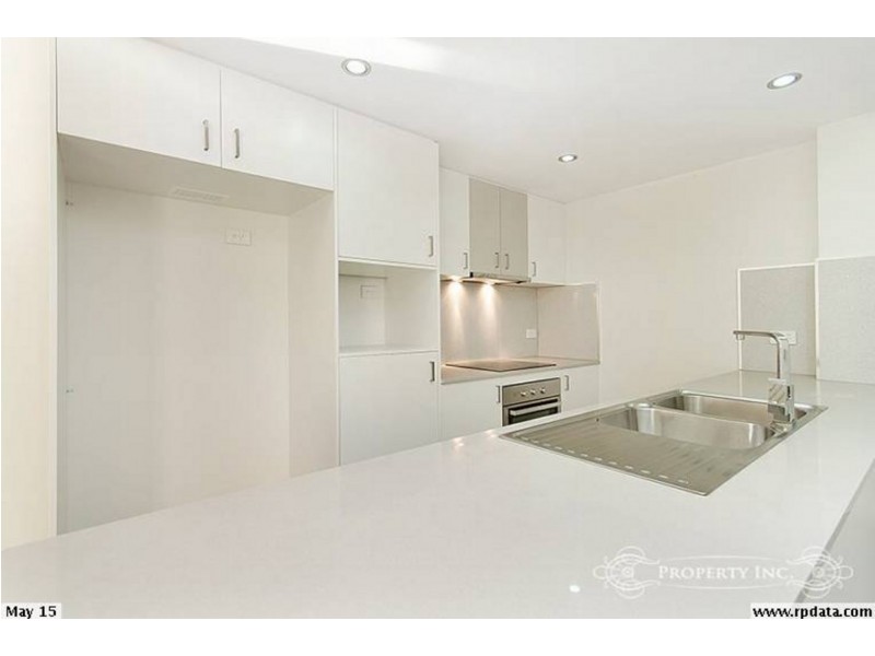 36-41 Kitchener Street, Coorparoo QLD 4151