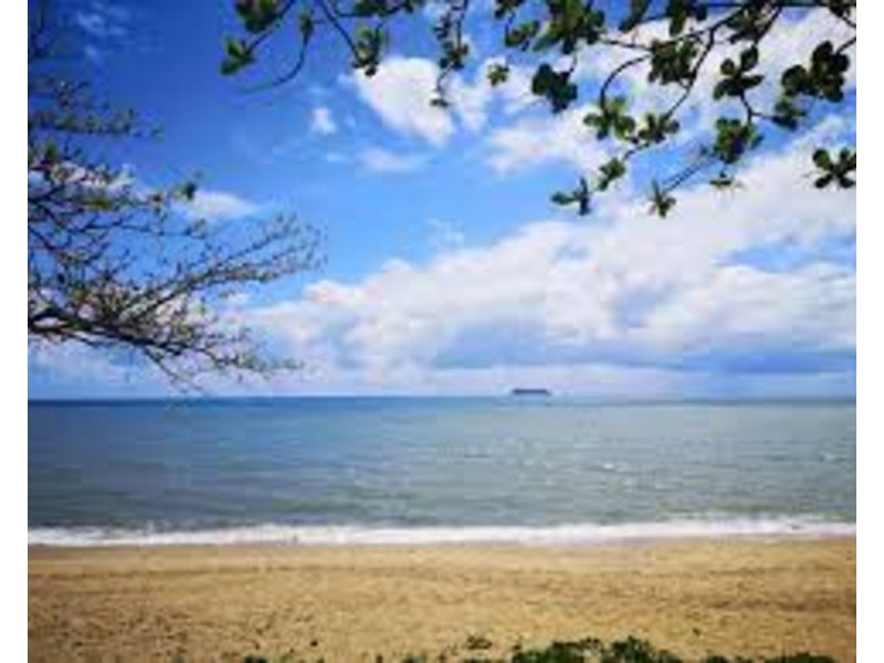 Trinity Beach QLD 4879