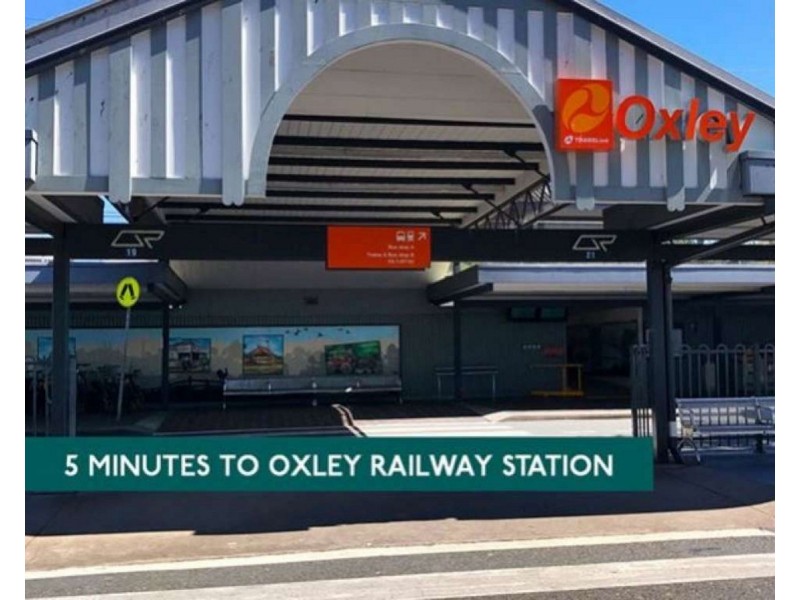 Oxley QLD 4075
