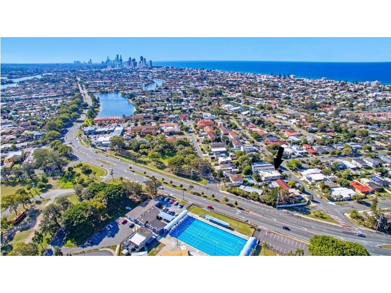 1/6 Peter Parade, Miami QLD 4220