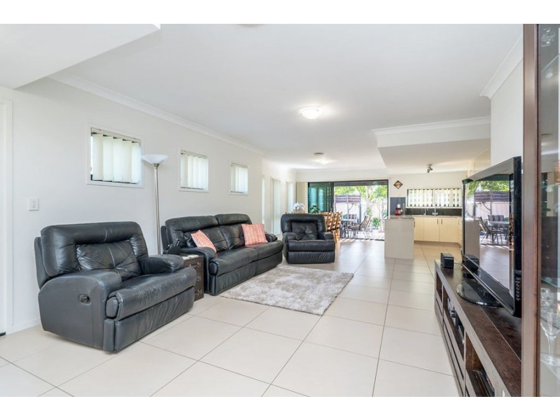 1/6 Peter Parade, Miami QLD 4220