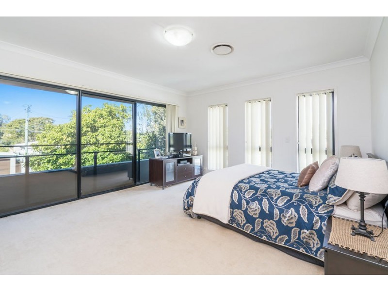 1/6 Peter Parade, Miami QLD 4220