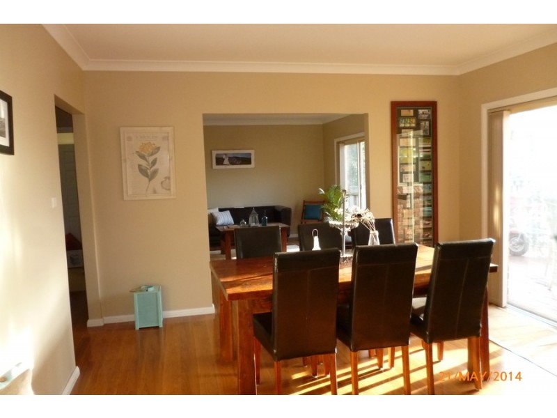 10 Hillside Drive, Albion Park NSW 2527