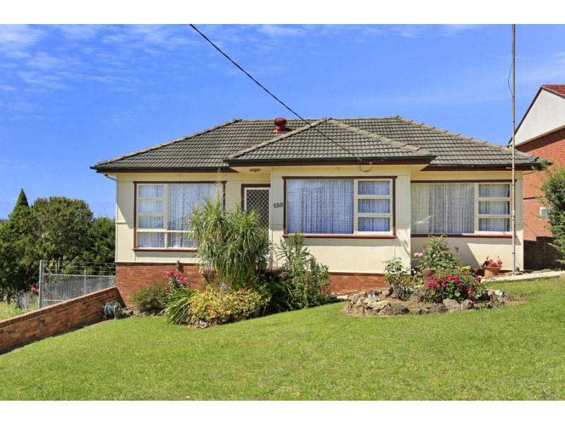 135 Farmborough Road, Farmborough Heights NSW 2526