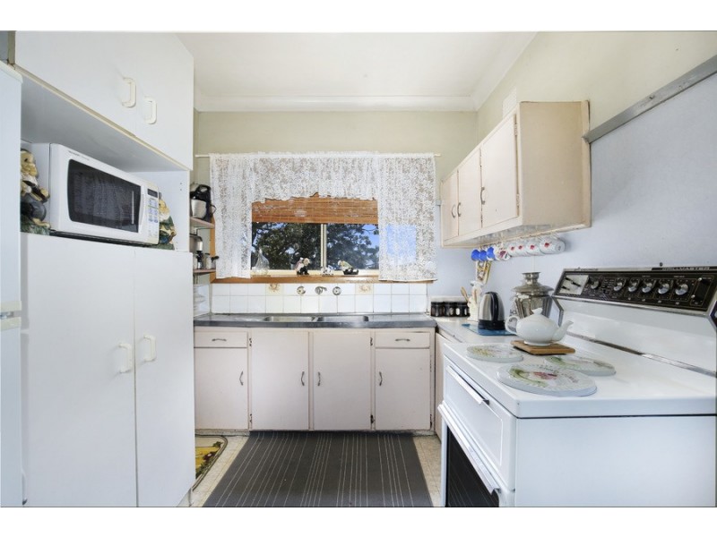 135 Farmborough Road, Farmborough Heights NSW 2526