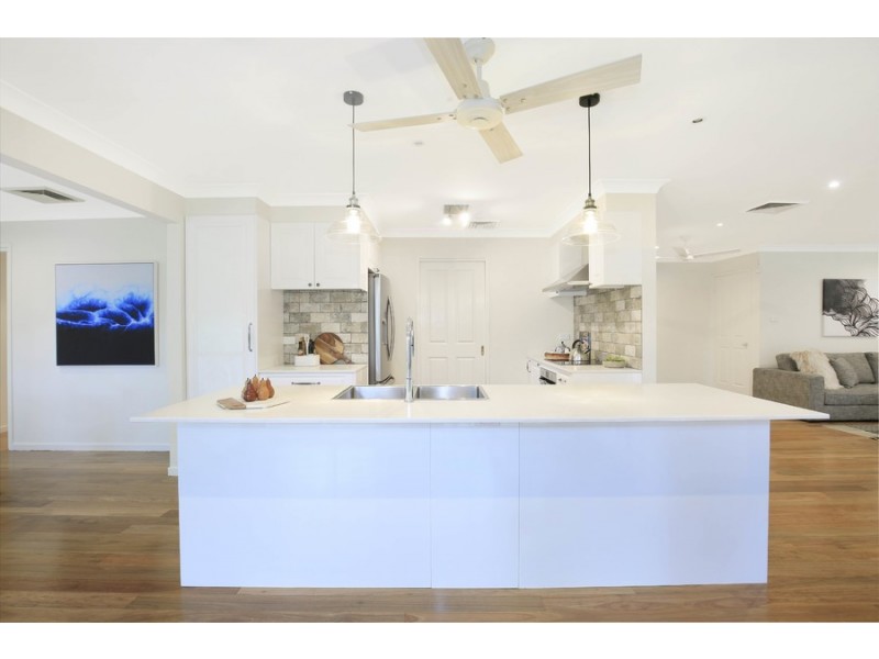 24 Highview Drive, Farmborough Heights NSW 2526