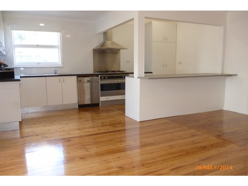 55 Urunga Parade, West Wollongong NSW 2500