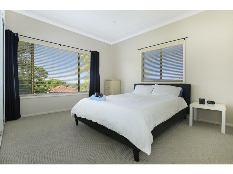 13 Waldron Street, Mount Saint Thomas NSW 2500