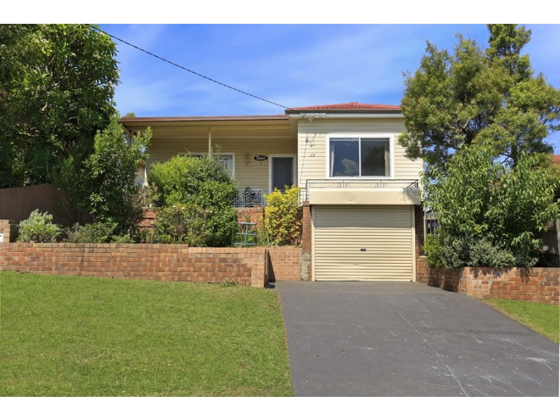 11 Mount Street, Mount Saint Thomas NSW 2500
