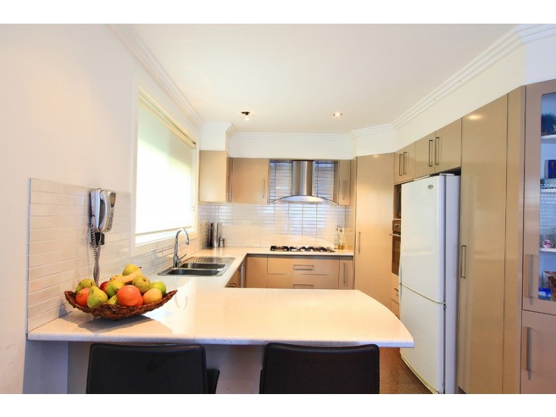 12A Hurt Parade, Unanderra NSW 2526