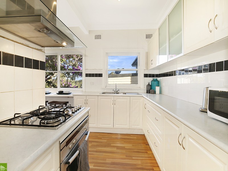 7 Prospect Street, Mount Saint Thomas NSW 2500