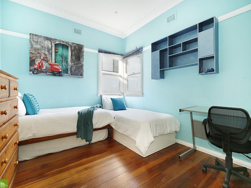 7 Prospect Street, Mount Saint Thomas NSW 2500