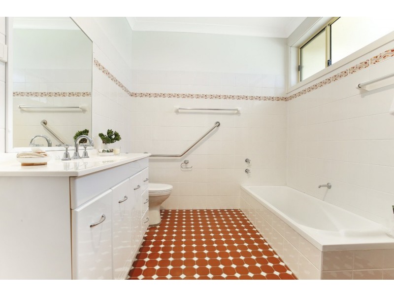 156 Farmborough Road, Farmborough Heights NSW 2526