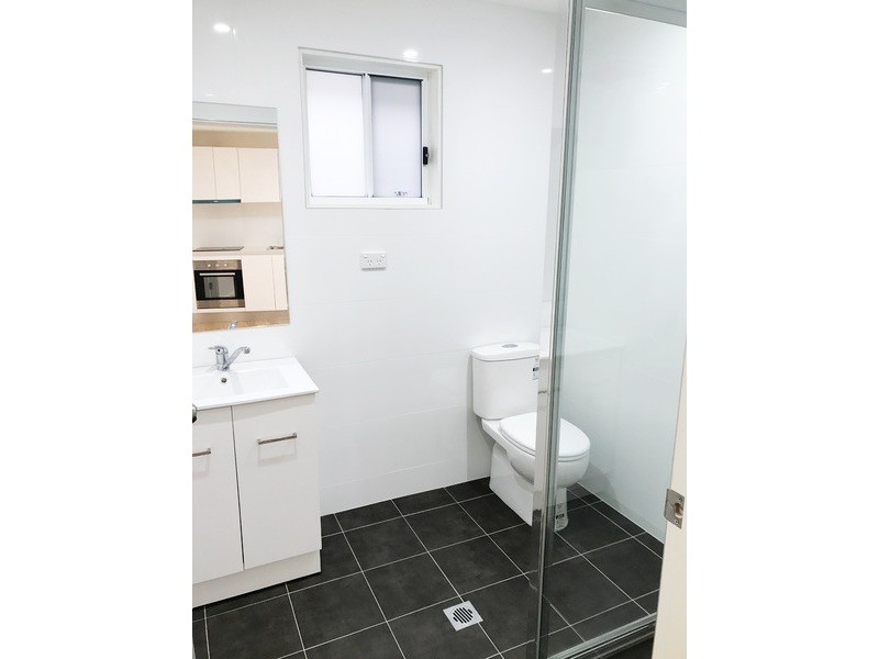 118B Shearwater Drive, Lake Heights NSW 2502