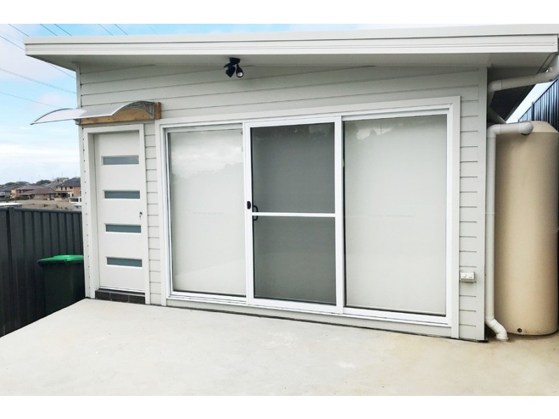 118B Shearwater Drive, Lake Heights NSW 2502