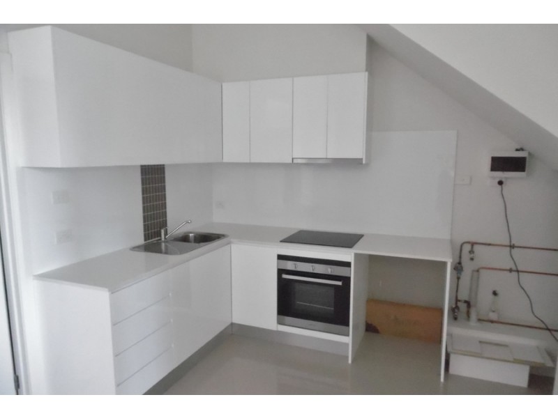 1A/1 Backhouse Road, Lake Heights NSW 2502