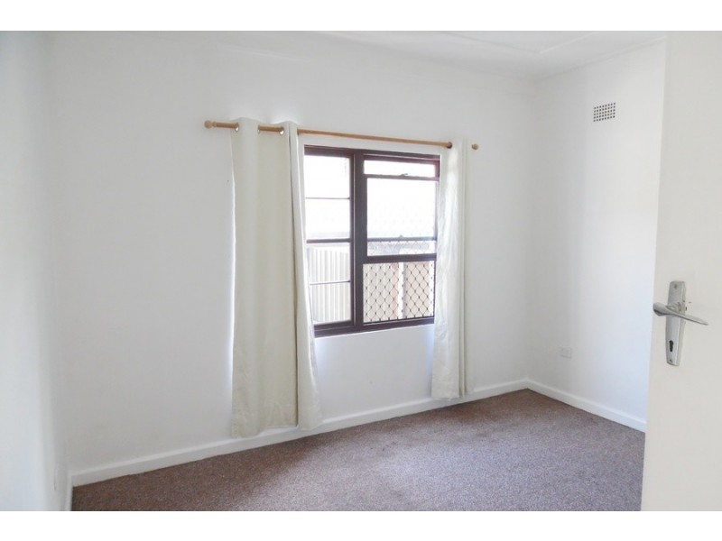 234 Gladstone Avenue, Mount Saint Thomas NSW 2500