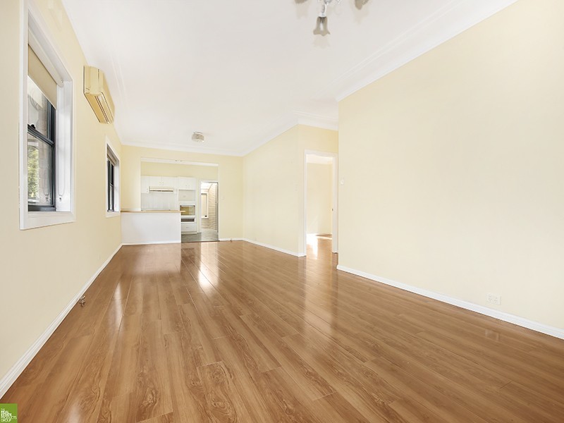 137 The Avenue, Mount Saint Thomas NSW 2500