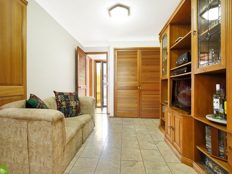 2 Ben Nevis Road, Farmborough Heights NSW 2526