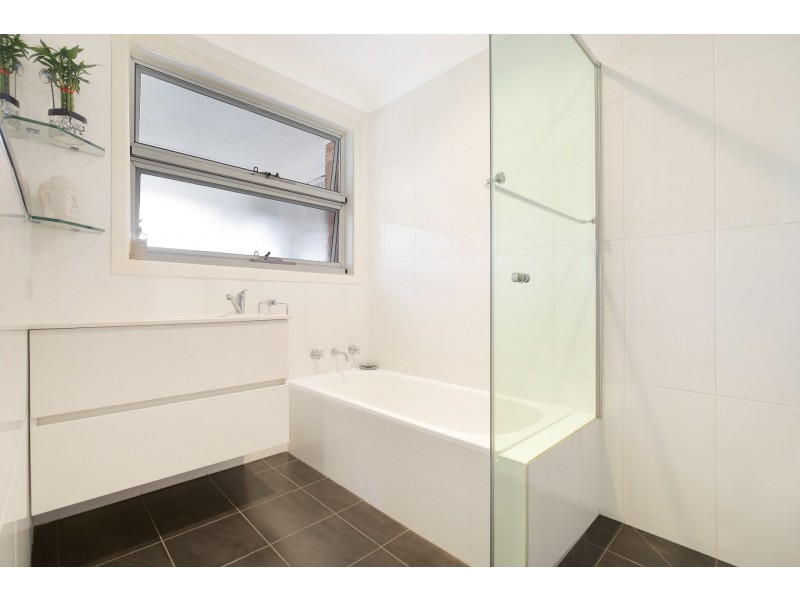 17 Koloona Avenue, Figtree NSW 2525