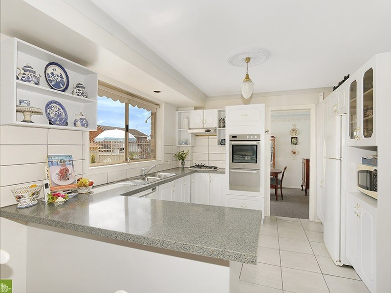 80 Booreea Boulevard, Cordeaux Heights NSW 2526