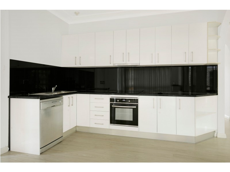 69 St Johns Avenue, Mangerton NSW 2500