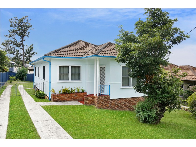 9 Hickman Street, Mount Saint Thomas NSW 2500