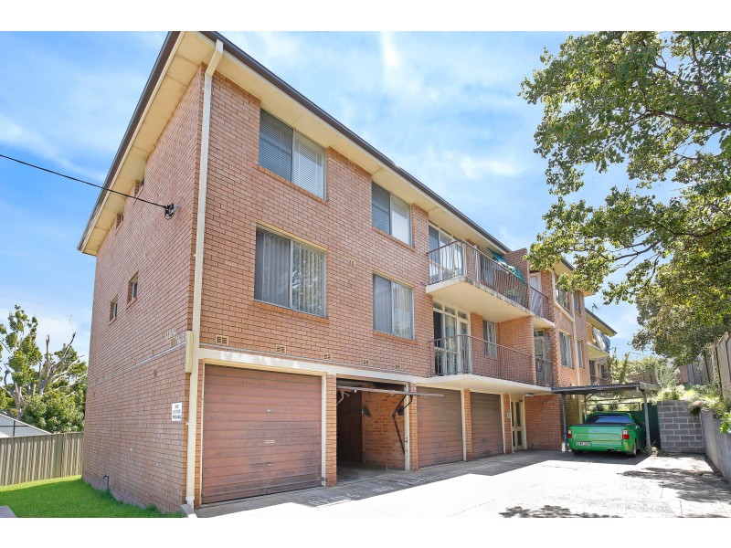 10/142 Gladstone Avenue, Coniston NSW 2500