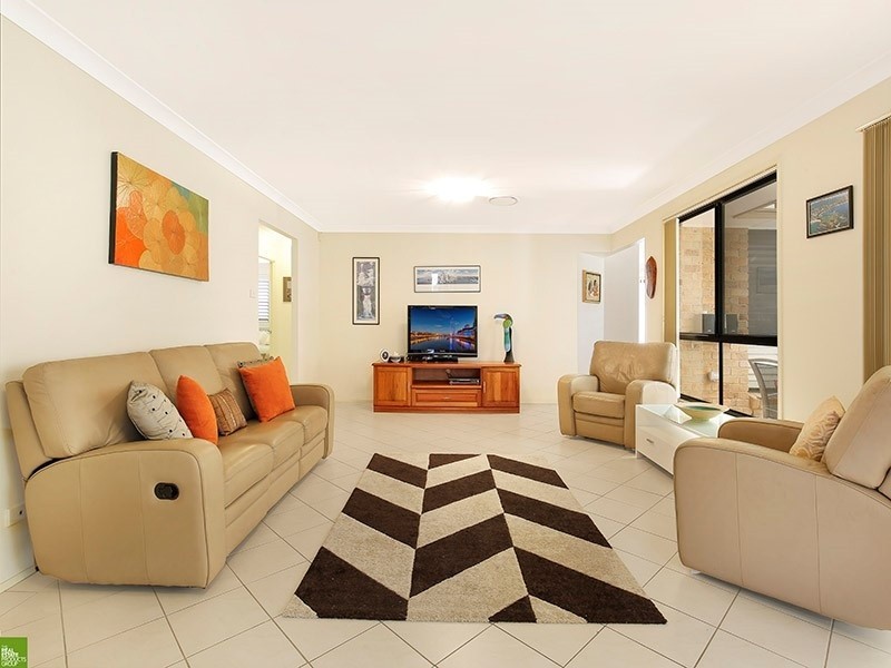 6 Musgrave Place, Figtree NSW 2525