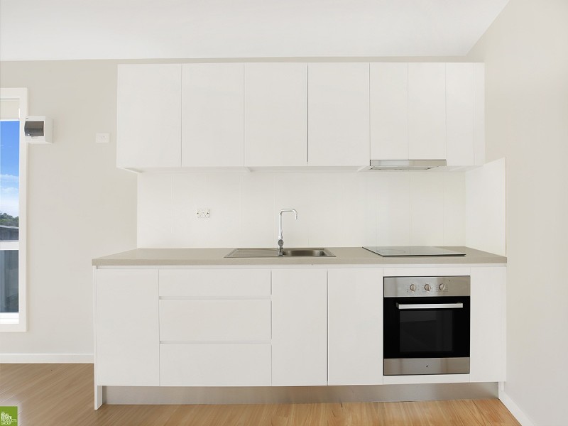 118b Shearwater Drive, Lake Heights NSW 2502