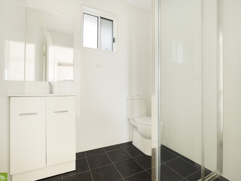 118b Shearwater Drive, Lake Heights NSW 2502