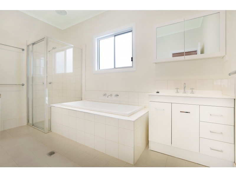 119 The Avenue, Mount Saint Thomas NSW 2500