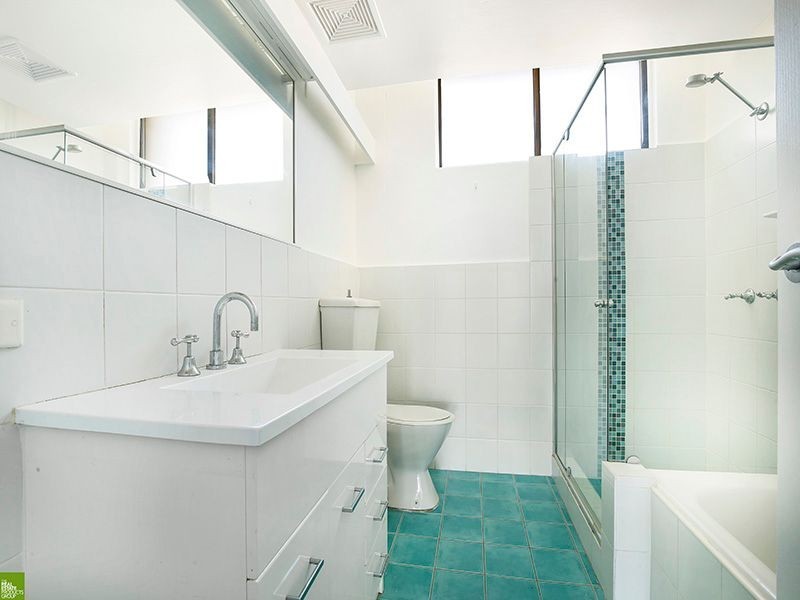 8/48 Cliff Road, Wollongong NSW 2500