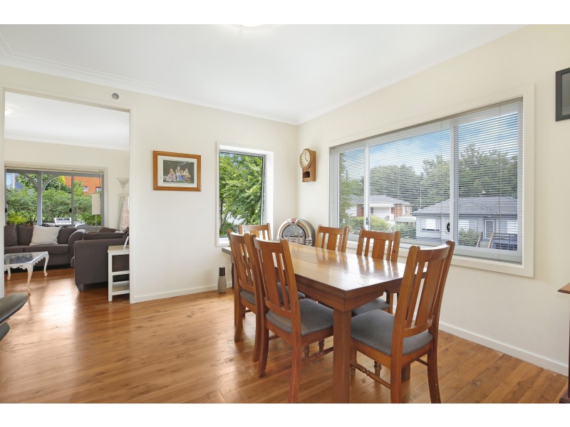 2 Edmund Avenue, Figtree NSW 2525