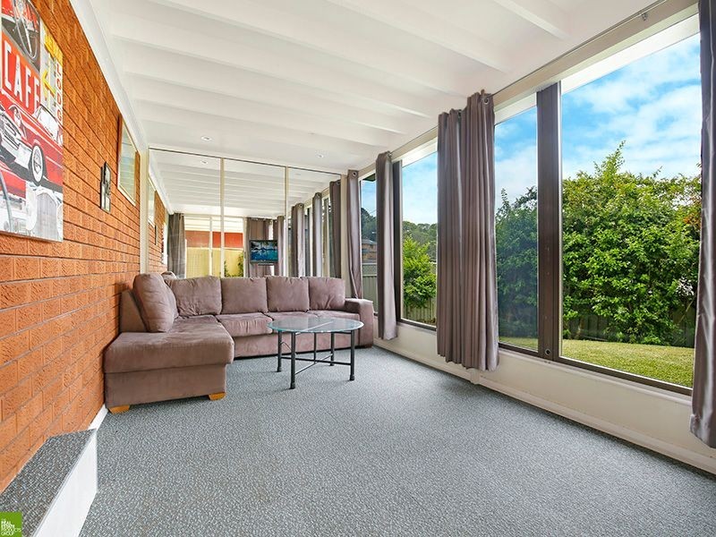 2 Edmund Avenue, Figtree NSW 2525