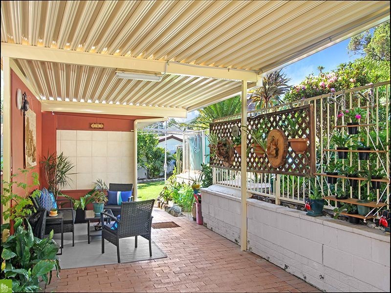 27 Tallawong Crescent, Dapto NSW 2530