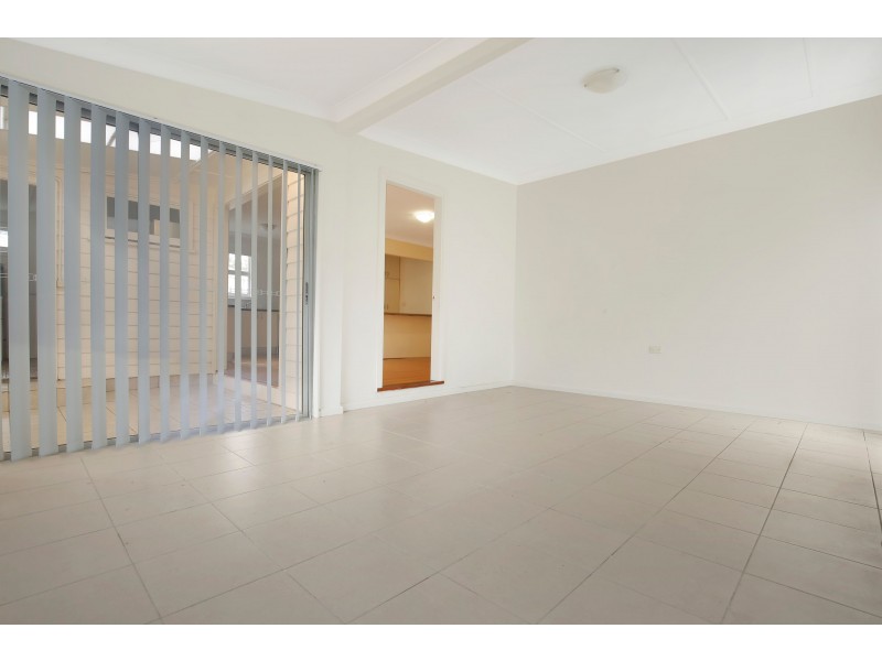 55 Urunga Parade, West Wollongong NSW 2500