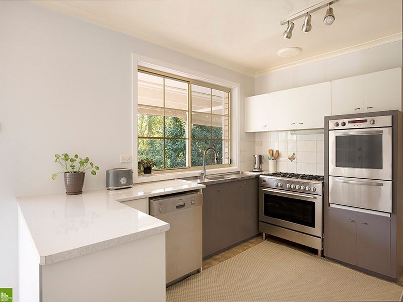 30 Rose Parade, Mount Pleasant NSW 2519