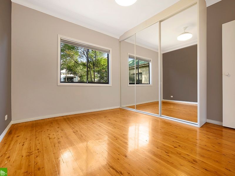133 Gladstone Avenue, Coniston NSW 2500