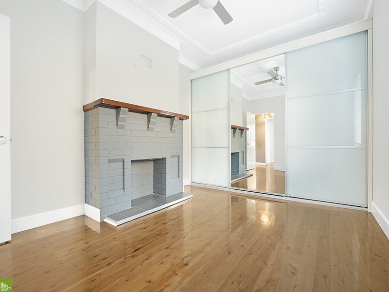 232 Gladstone Avenue, Mount Saint Thomas NSW 2500