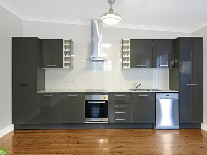 232 Gladstone Avenue, Mount Saint Thomas NSW 2500