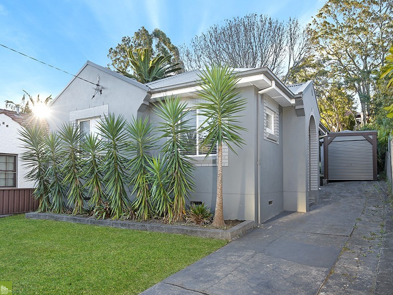 232 Gladstone Avenue, Mount Saint Thomas NSW 2500