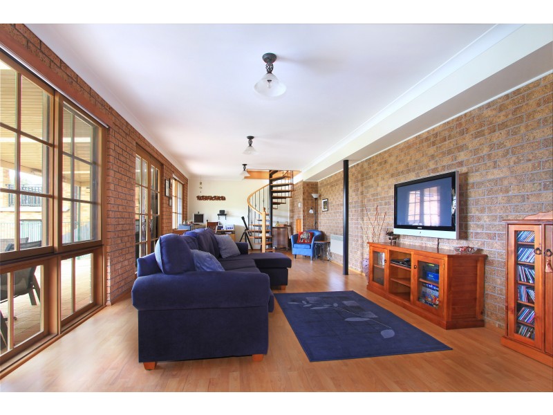 31 Shearwater Drive, Berkeley NSW 2506