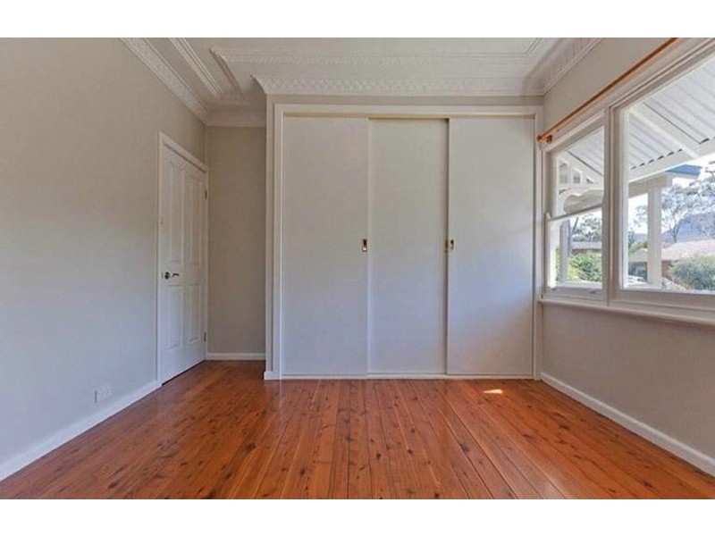 8 Payne Street, Mangerton NSW 2500