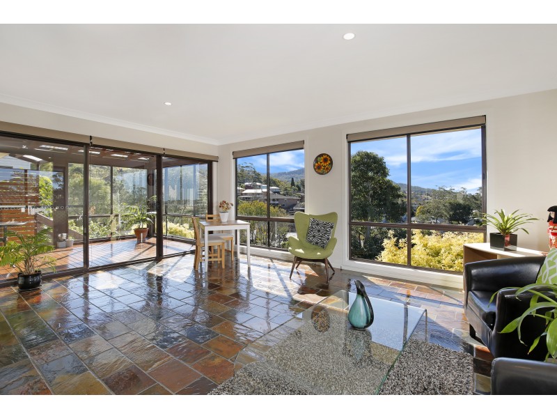 8 Kerrawah Avenue, Figtree NSW 2525