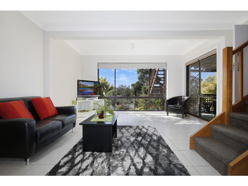 8 Kerrawah Avenue, Figtree NSW 2525